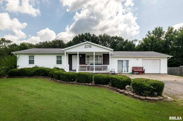 $265,000 | 514 North Smith Street, Galatia, IL 62935