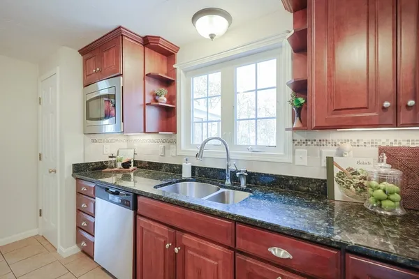 $775,700 | 59 Old Farm Road, Douglas, MA 01516