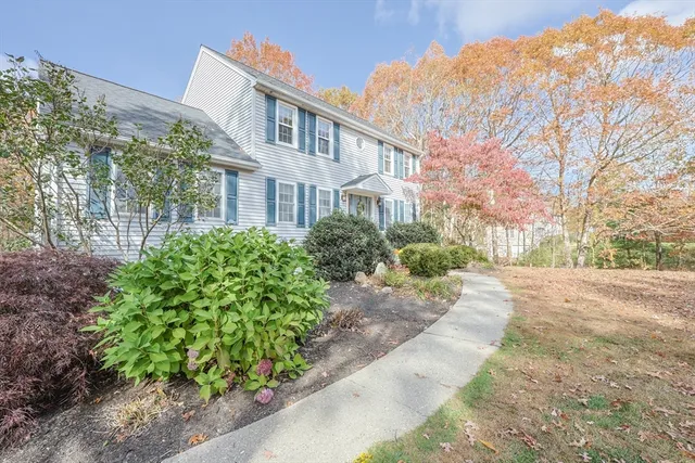 $785,700 | 59 Old Farm Road, Douglas, MA 01516