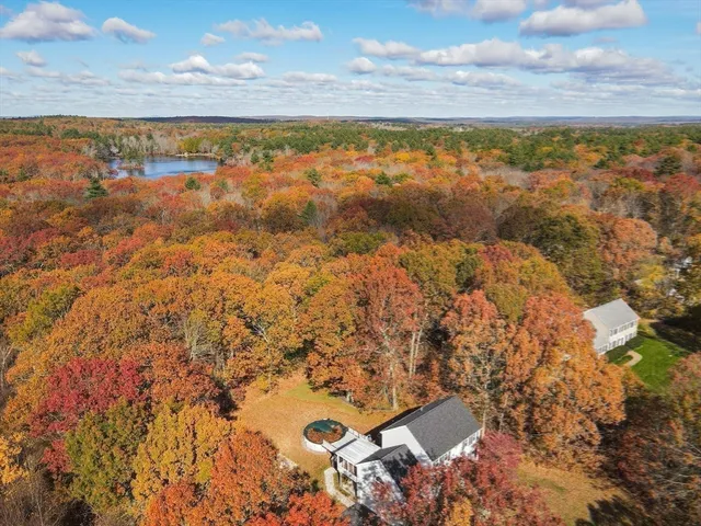 $785,700 | 59 Old Farm Road, Douglas, MA 01516