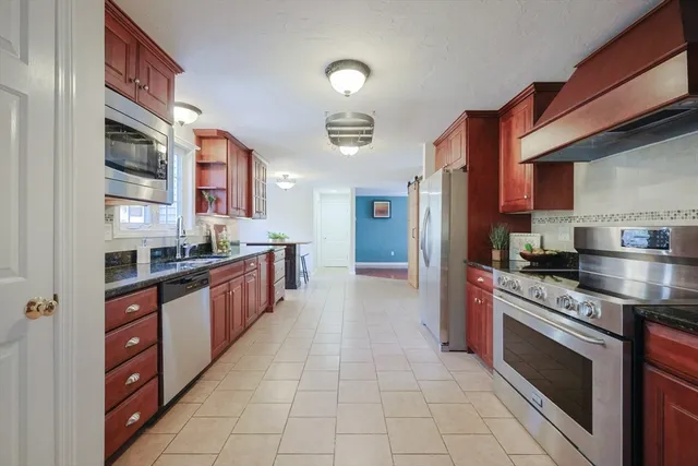 $785,700 | 59 Old Farm Road, Douglas, MA 01516