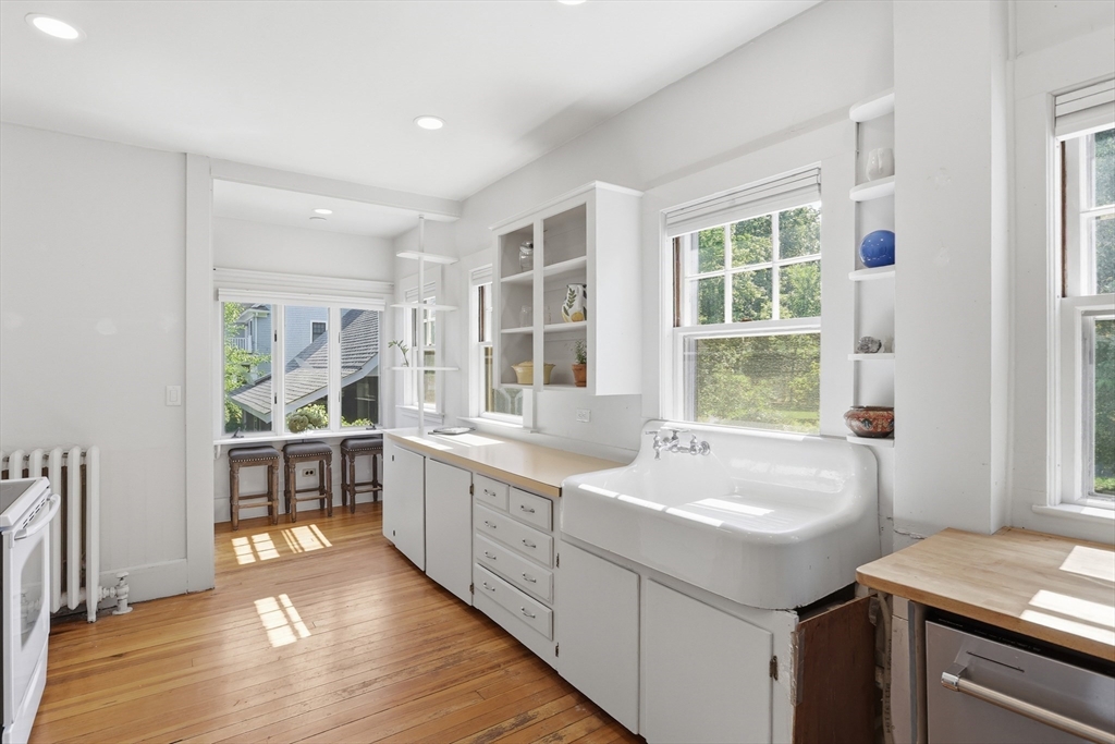 175 Central Street Concord, MA 01742 - Photo 9 of 34