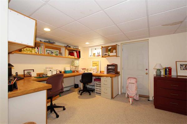 13 Valentine Road Hopkinton, MA 01748 - Photo 17 of 22 Gallery Image 17