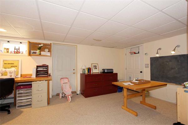 13 Valentine Road Hopkinton, MA 01748 - Photo 18 of 22 Gallery Image 18