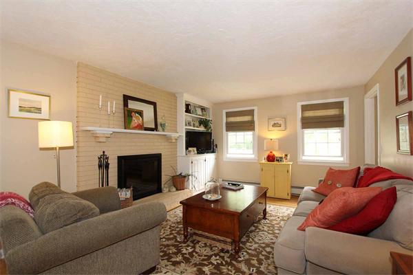 13 Valentine Road Hopkinton, MA 01748 - Photo 2 of 22 Gallery Image 2