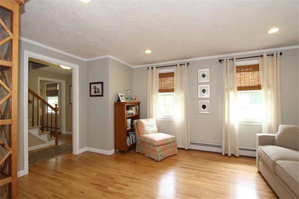 13 Valentine Road Hopkinton, MA 01748 - Photo 8 of 22 Gallery Image 8