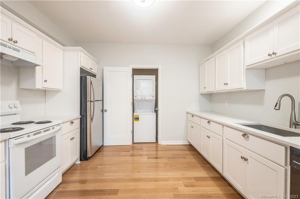 55 Cider Mill Lane, Unit COTTAGE Fairfield, CT 06824 - Photo 15 of 32