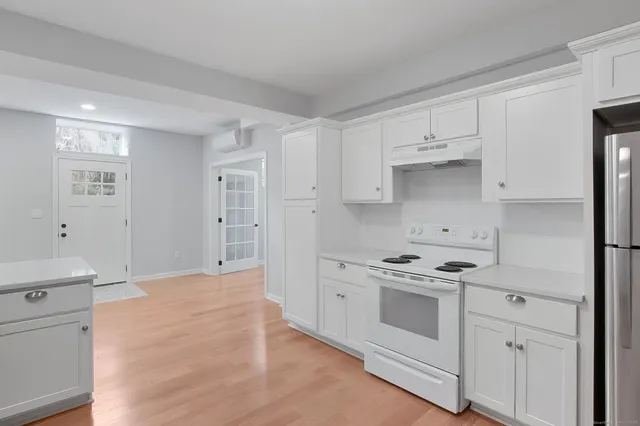 $2,950 | 55 Cider Mill Lane, Unit COTTAGE, Fairfield, CT 06824