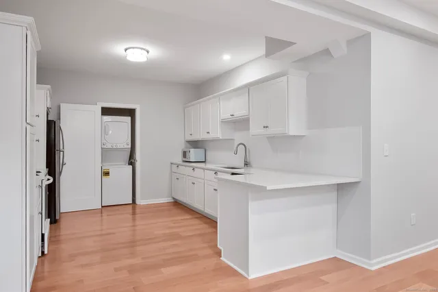 $2,950 | 55 Cider Mill Lane, Unit COTTAGE, Fairfield, CT 06824