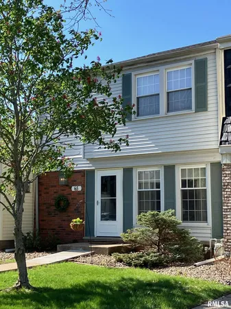 $115,000 | 65 Carriage Hill, Macomb, IL 61455