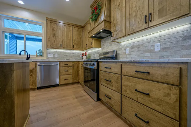 $512,000 | 1308 Sherwood Street Southeast, Hutchinson, MN 55350