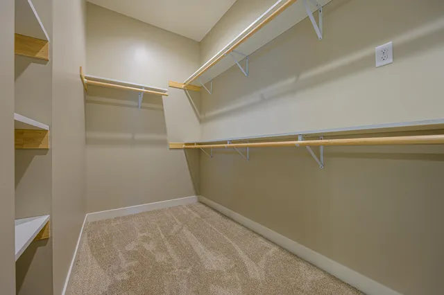 $512,000 | 1308 Sherwood Street Southeast, Hutchinson, MN 55350