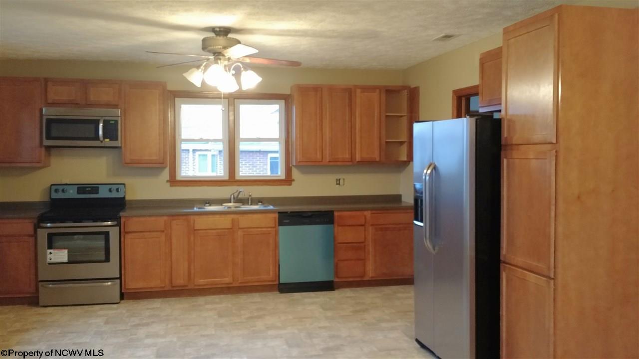 207 Albright Road Kingwood, WV 26537 - Photo 3 of 14 Gallery Image 3
