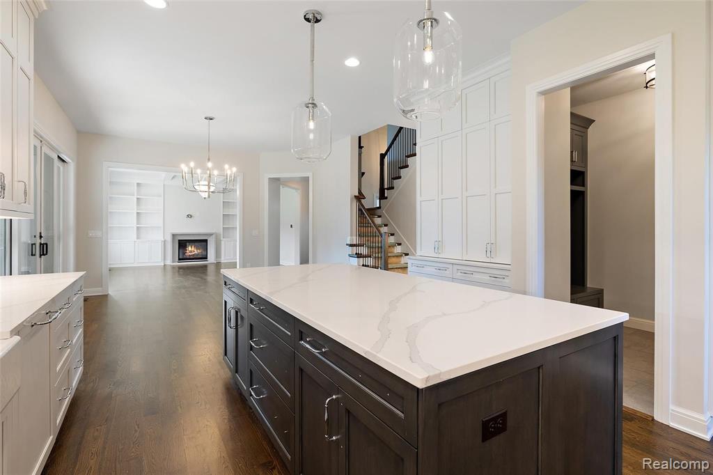 1922 Traceky Rochester Hills, MI 48306 - Photo 25 of 51