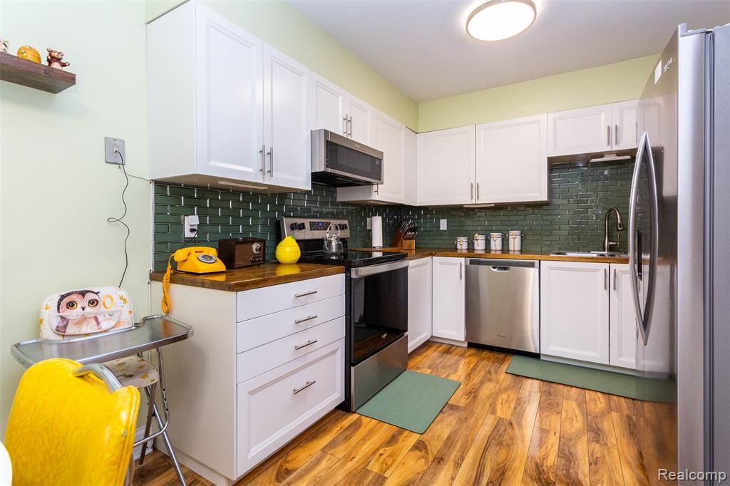 27330 Arborway Road, Unit 17 Southfield, MI 48033 - Photo 20 of 50 Gallery Image 20