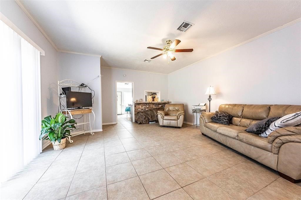 10424 Belfast Road La Porte, TX 77571 - Photo 18 of 22