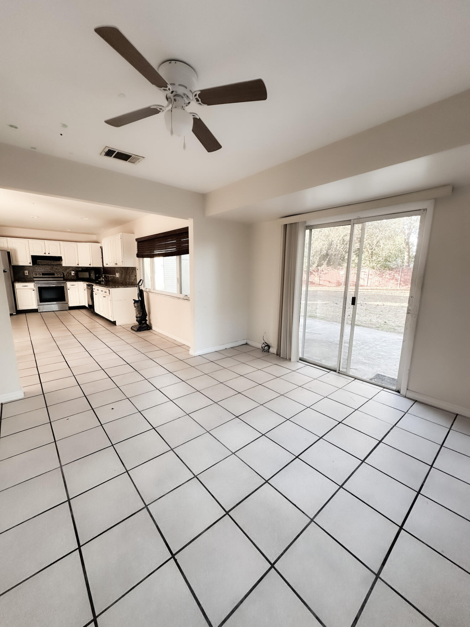 410 Southwest Kentwood Road Port St. Lucie, FL 34953 - Photo 3 of 13 DINING ROOM