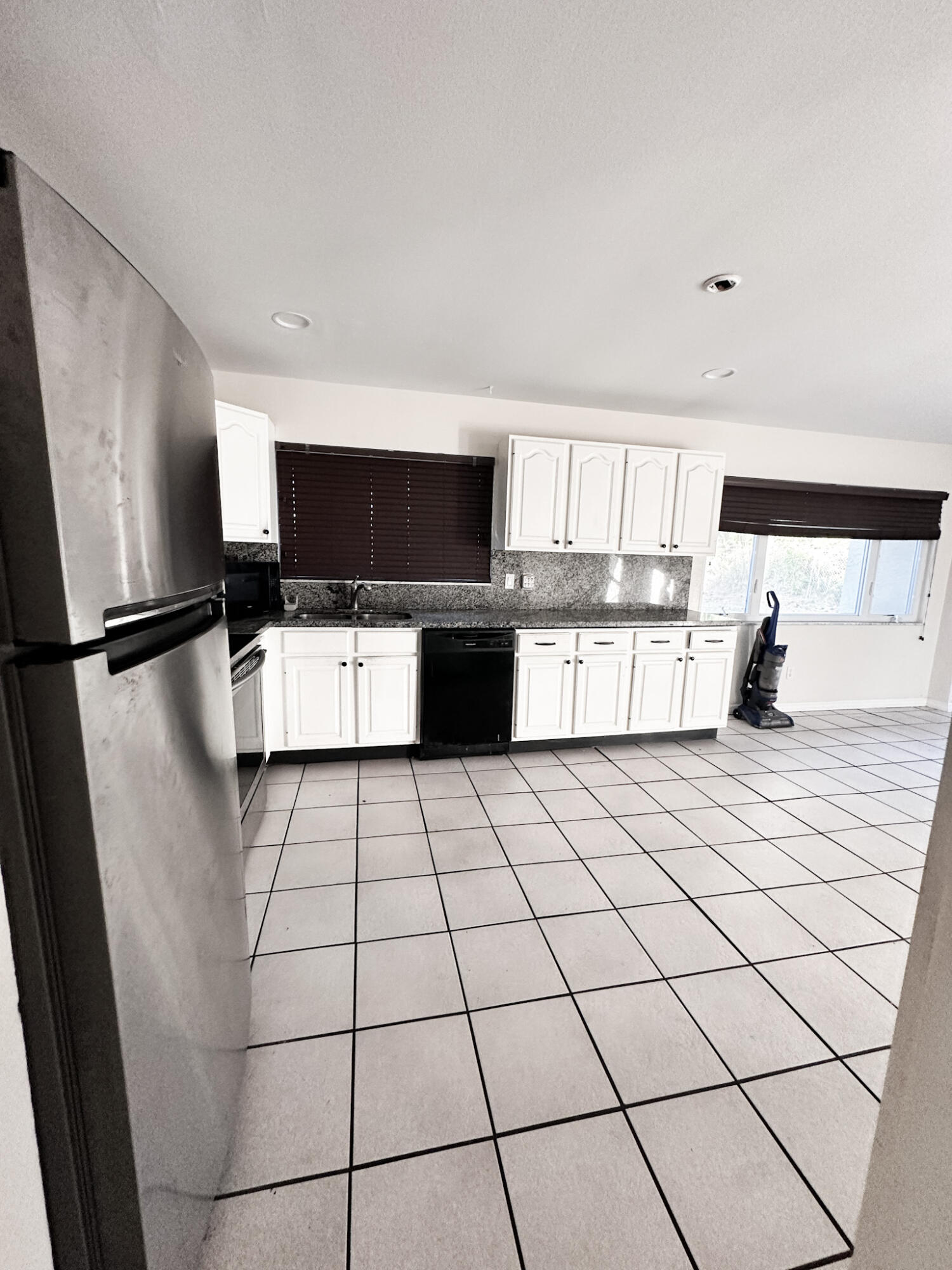 410 Southwest Kentwood Road Port St. Lucie, FL 34953 - Photo 4 of 13 KITCHEN