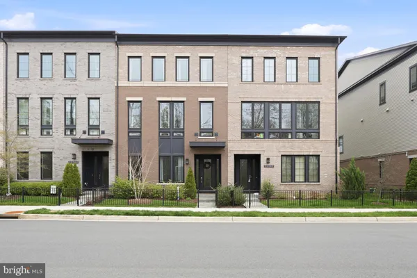 $5,700 | 20246 Northpark Drive, Ashburn, VA 20147