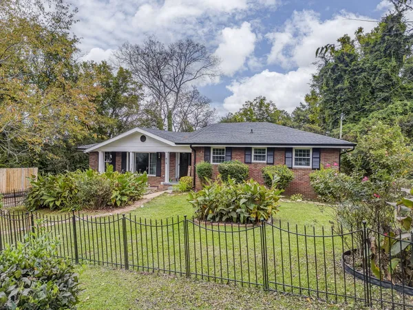 $2,800 | 618 Mooremont Terrace, Chattanooga, TN 37411