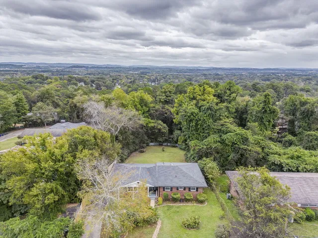 $2,800 | 618 Mooremont Terrace, Chattanooga, TN 37411