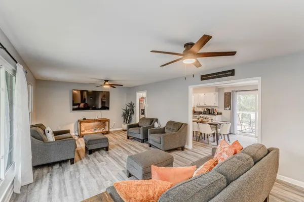 $2,800 | 618 Mooremont Terrace, Chattanooga, TN 37411