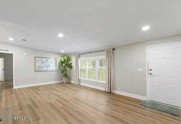 $329,000 | 10269 Grayson Street, Jacksonville, FL 32220