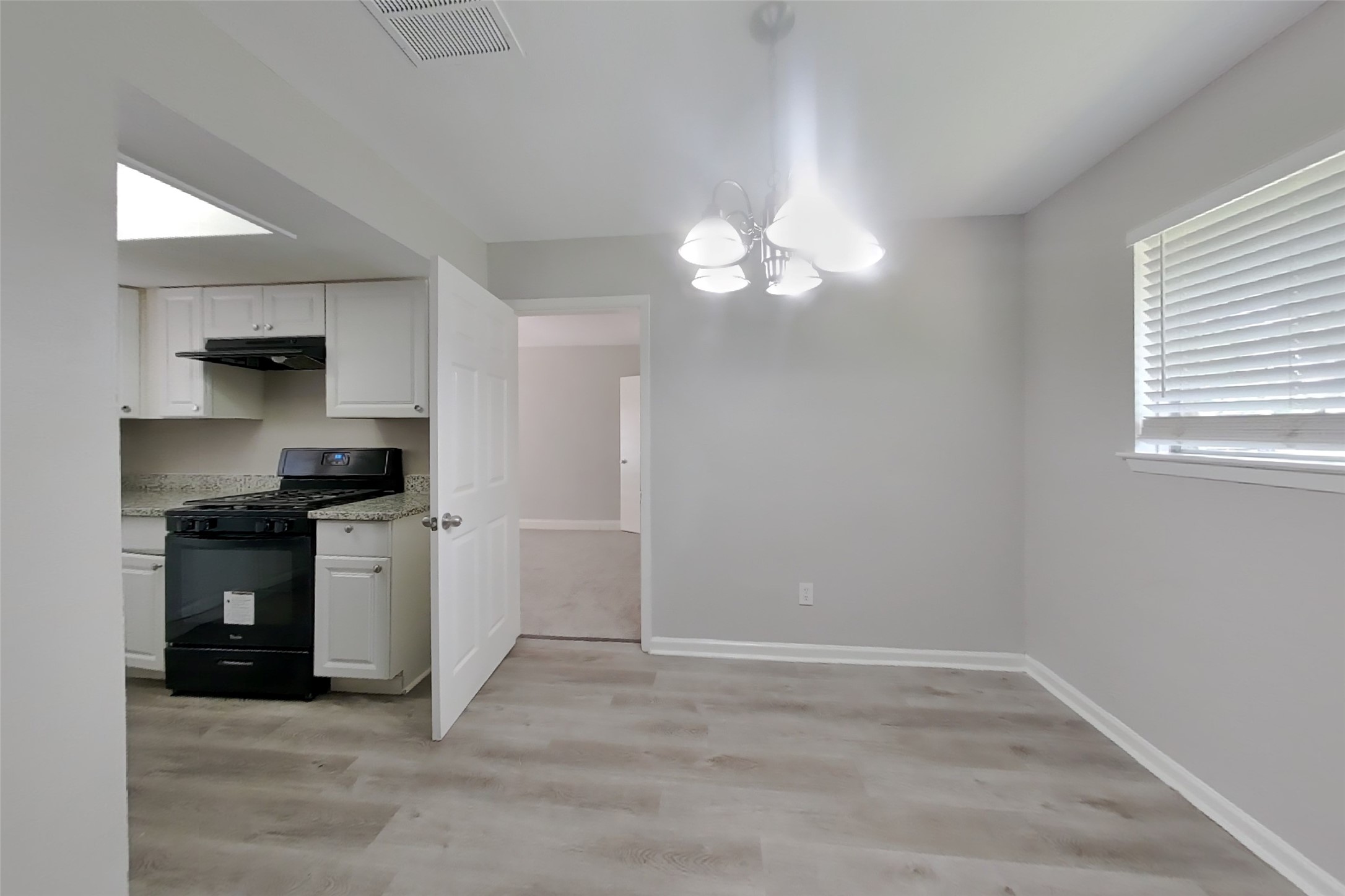 1438 Peach Spring Drive Houston, TX 77088 - Photo 4 of 14