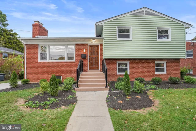 $899,995 | 4417 20th Street Northeast, Washington, DC 20018