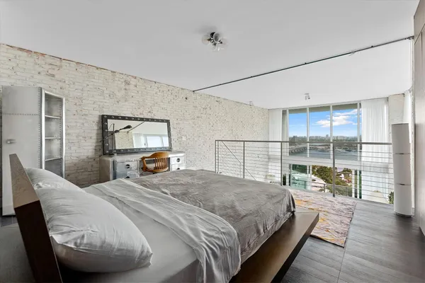 $12,500 | 1040 Biscayne Boulevard, Unit 2101, Miami, FL 33132