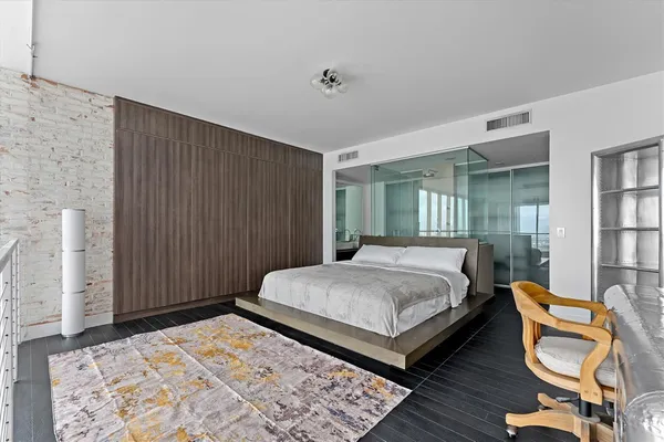 $12,500 | 1040 Biscayne Boulevard, Unit 2101, Miami, FL 33132