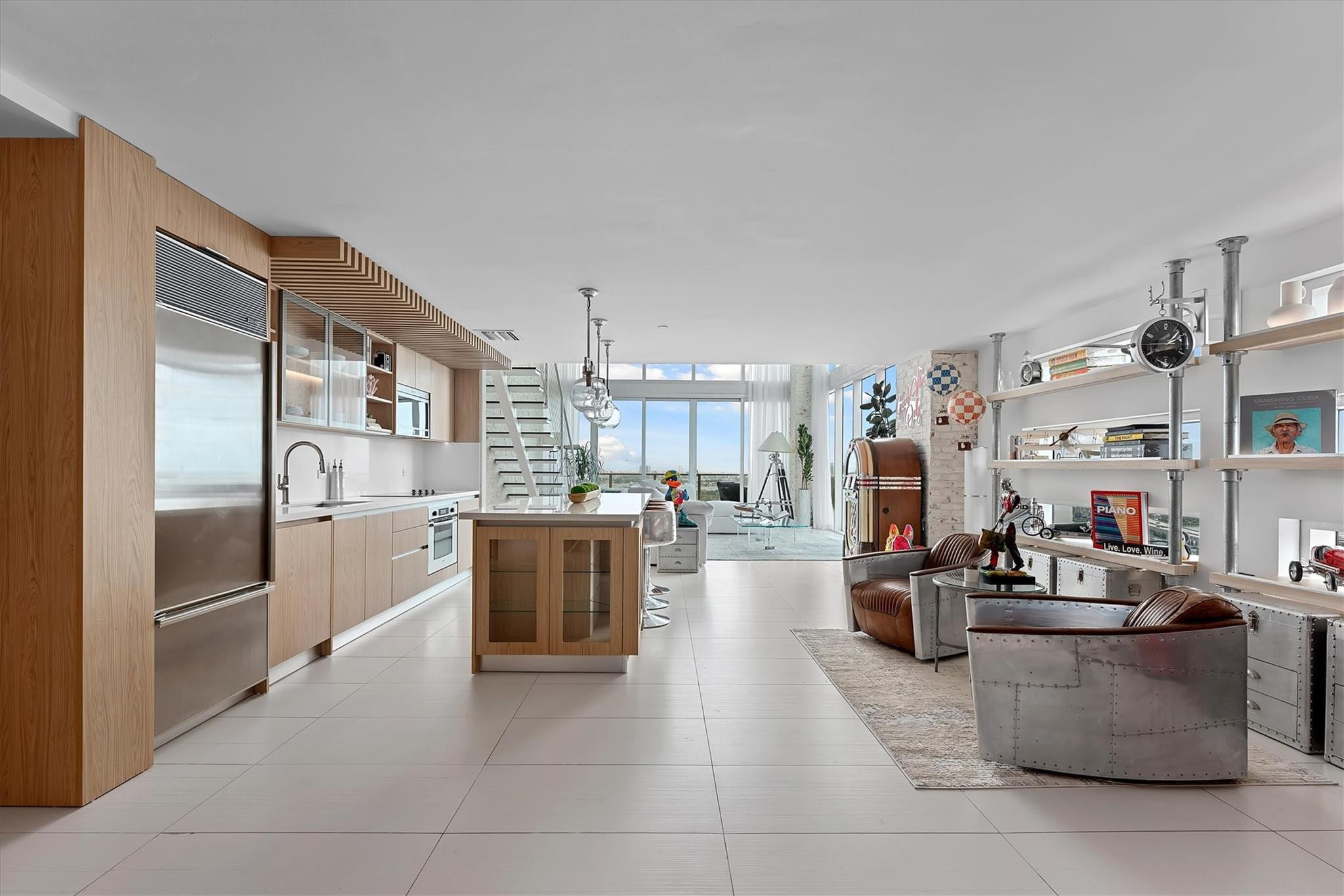 1040 Biscayne Boulevard, Unit 2101 Miami, FL 33132 - Photo 5 of 25 Photo 5