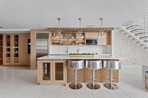 $12,500 | 1040 Biscayne Boulevard, Unit 2101, Miami, FL 33132