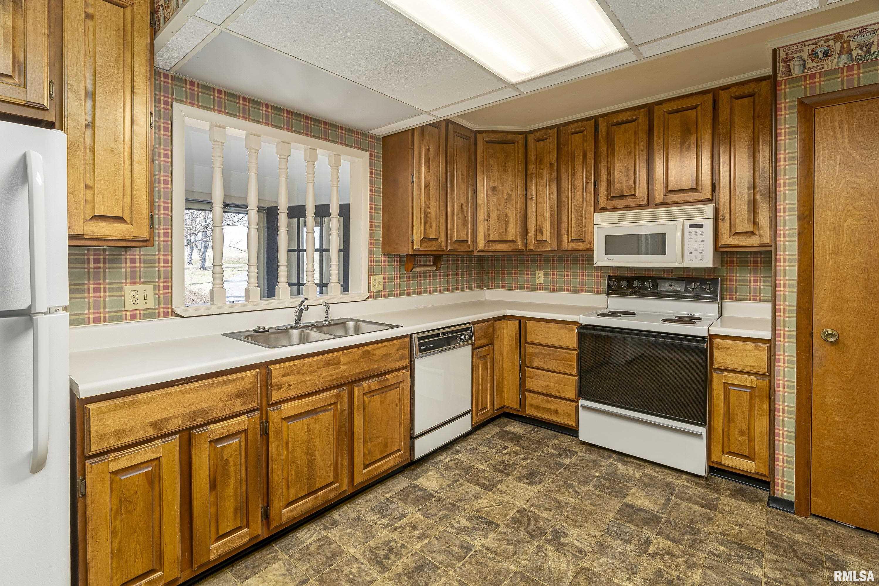 1550 Deer Ridge Road Goreville, IL 62939 - Photo 8 of 34