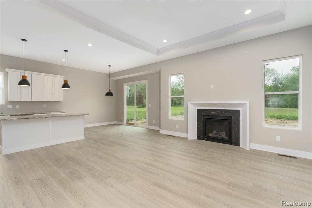 1439 Merry Road Waterford, MI 48328 - Photo 17 of 44 Gallery Image 17