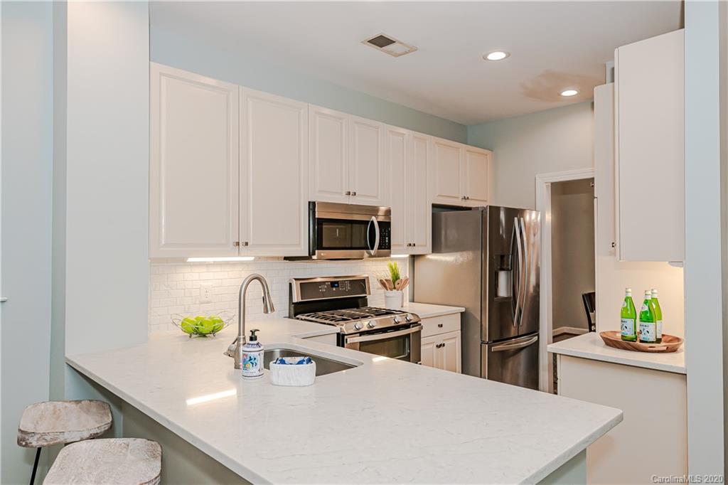 3426 Stettler View Road Charlotte, NC 28210 - Photo 12 of 34 Gallery Image 12