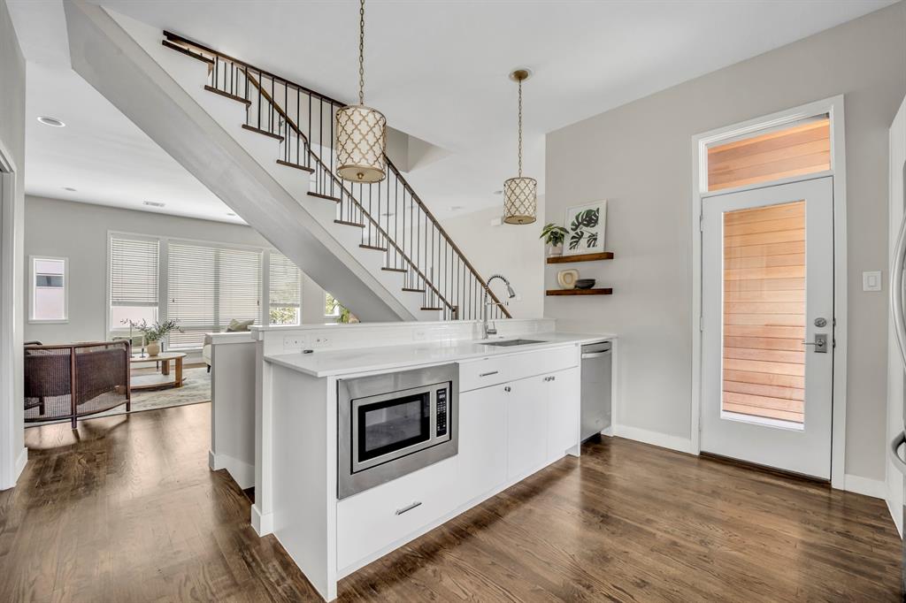 4964 Flitwick Court Dallas, TX 75204 - Photo 13 of 29
