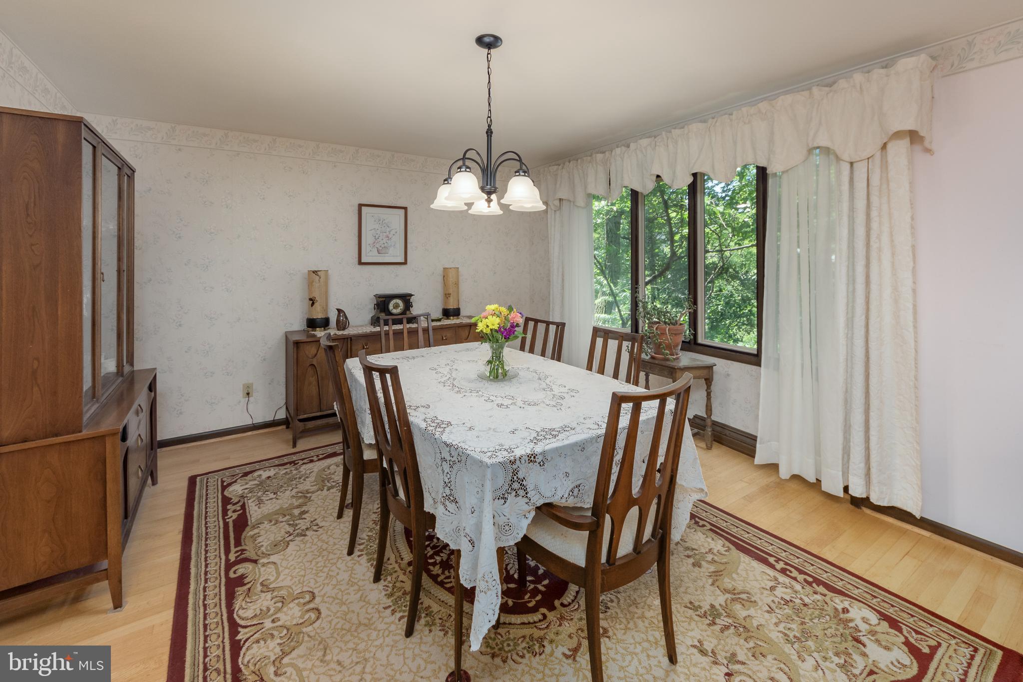 542 Maywood Road York, PA 17402 - Photo 11 of 48 Gallery Image 11