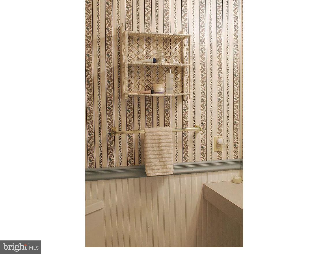 542 Maywood Road York, PA 17402 - Photo 27 of 48 Gallery Image 27
