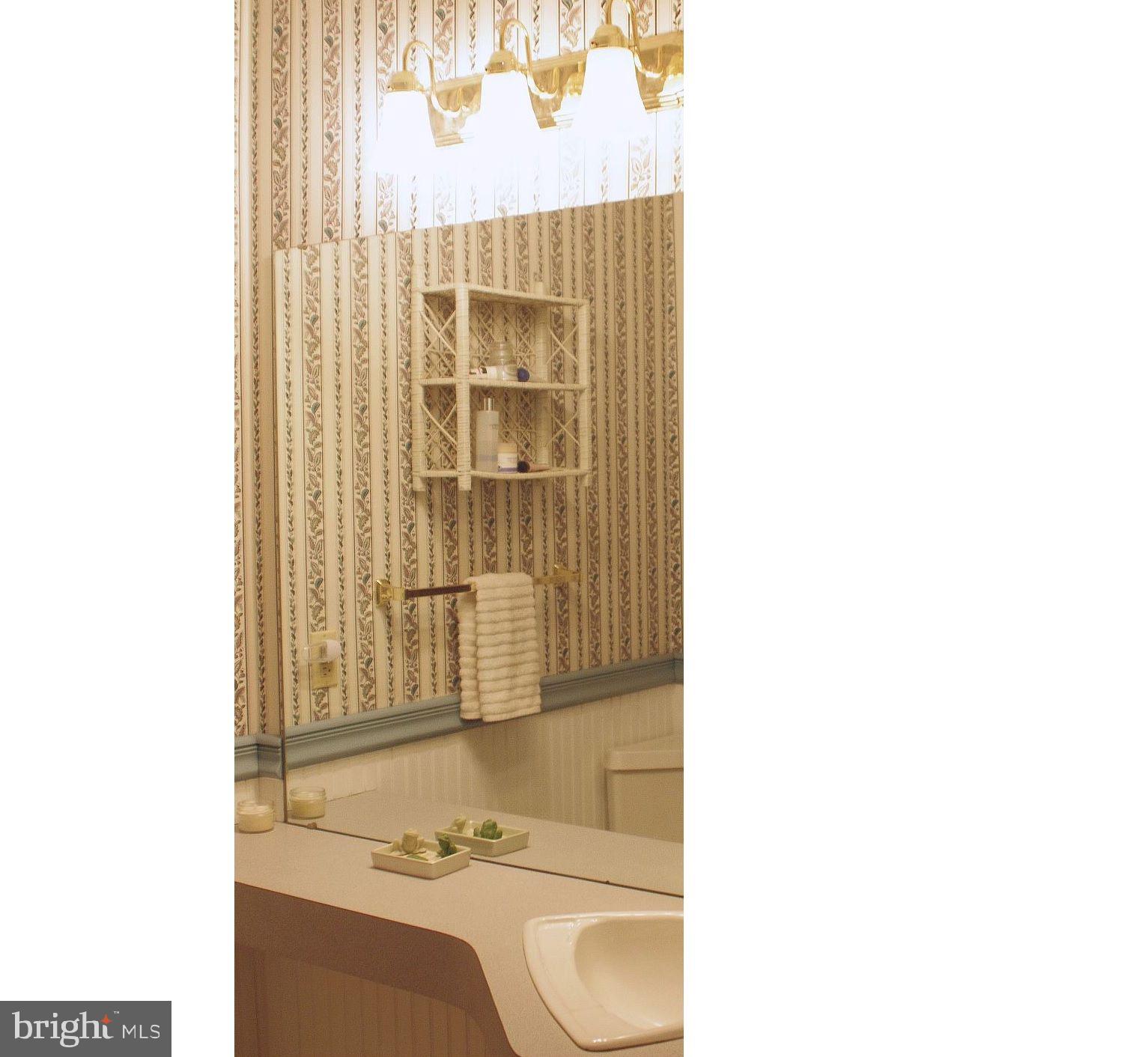 542 Maywood Road York, PA 17402 - Photo 28 of 48 Gallery Image 28
