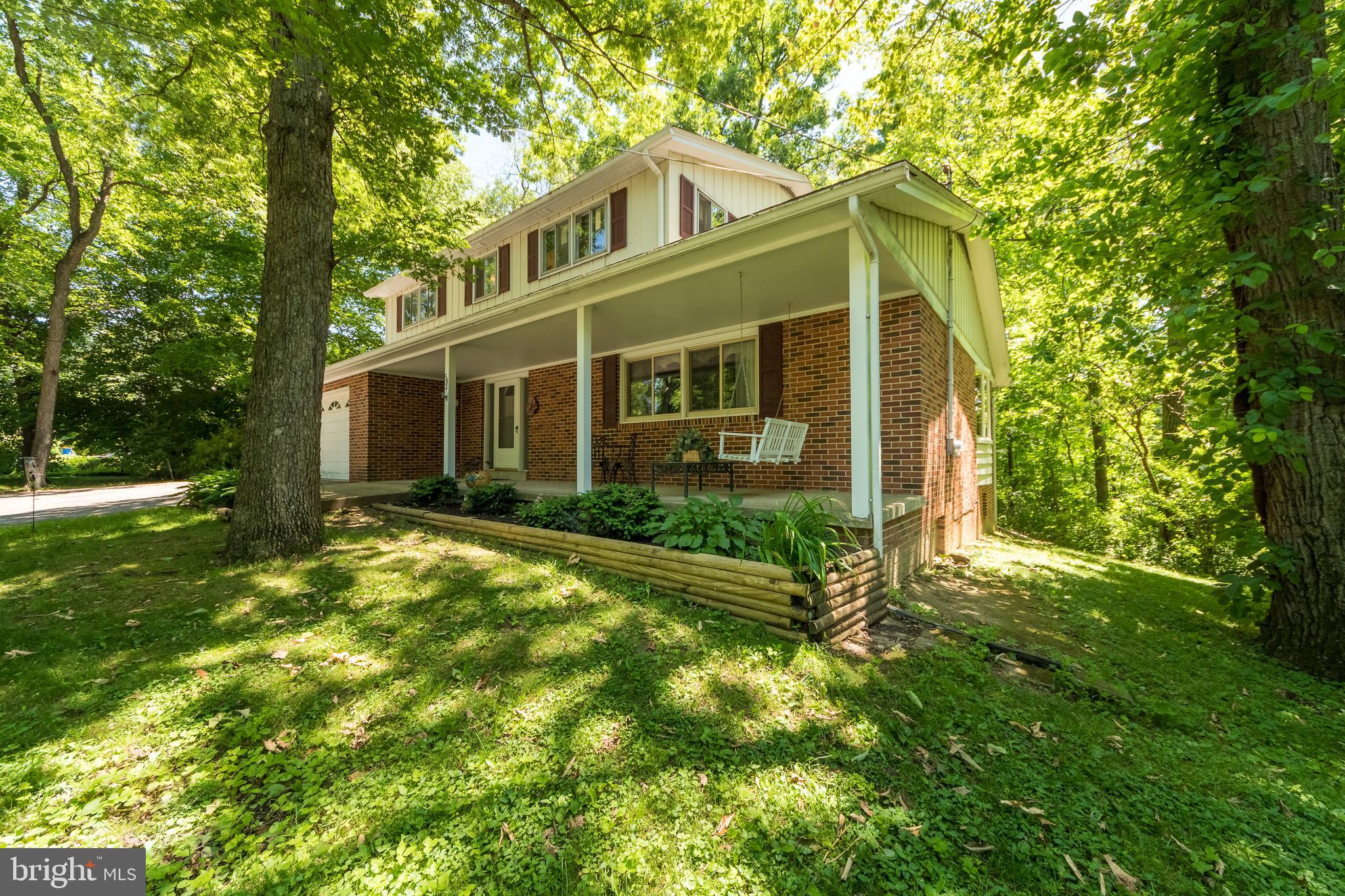 542 Maywood Road York, PA 17402 - Photo 3 of 48 Gallery Image 3