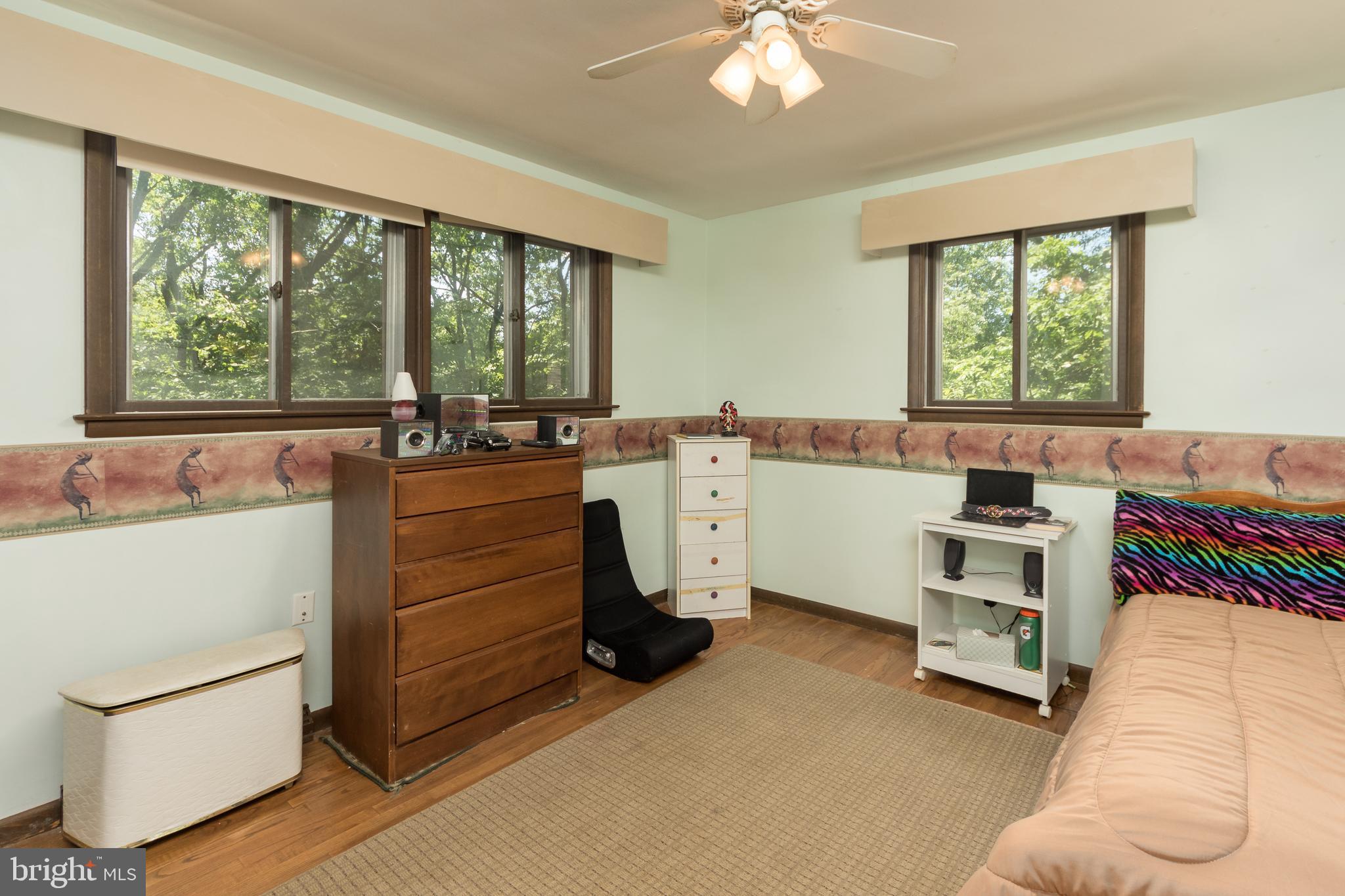 542 Maywood Road York, PA 17402 - Photo 34 of 48 Gallery Image 34