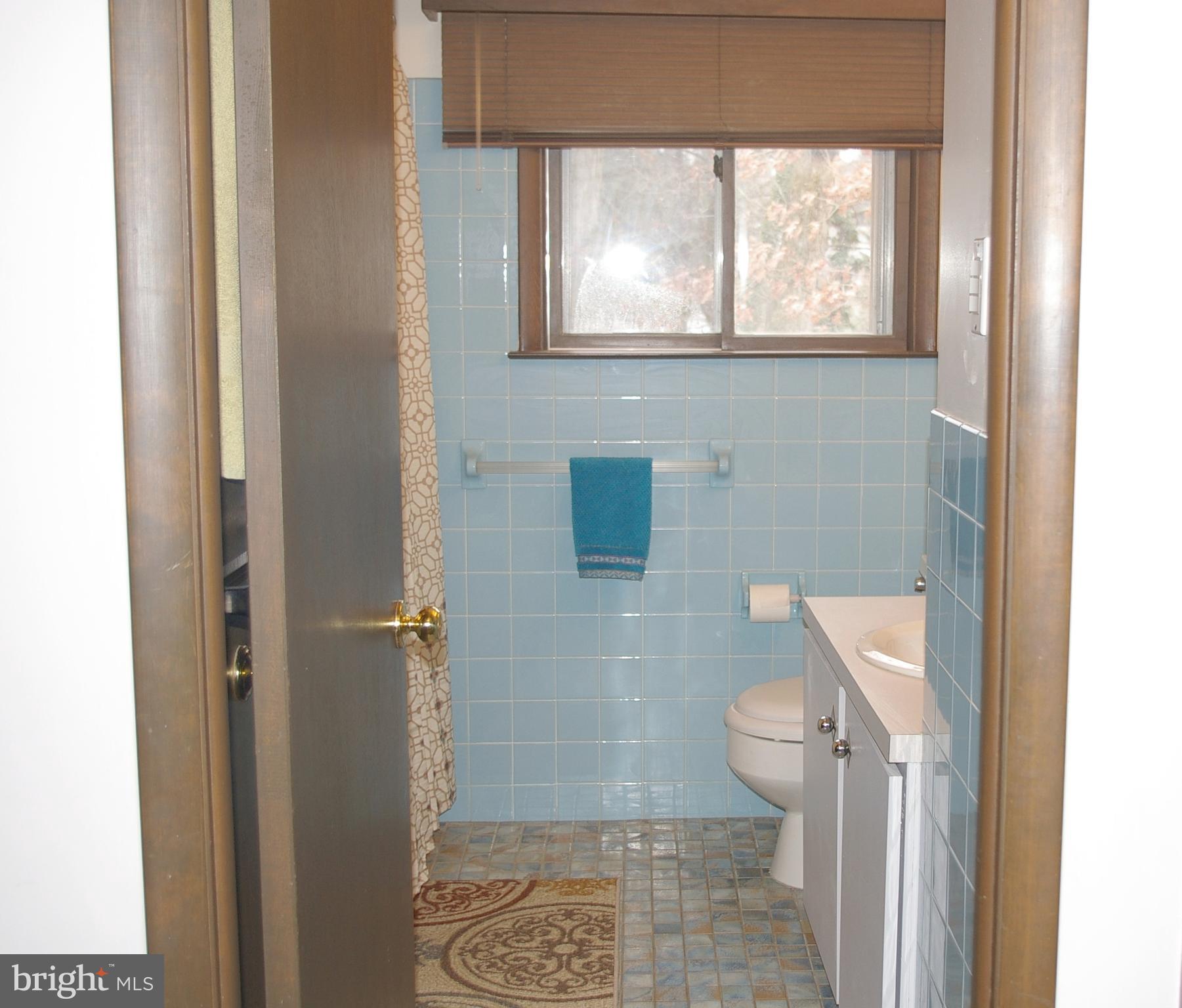 542 Maywood Road York, PA 17402 - Photo 38 of 48 Gallery Image 38