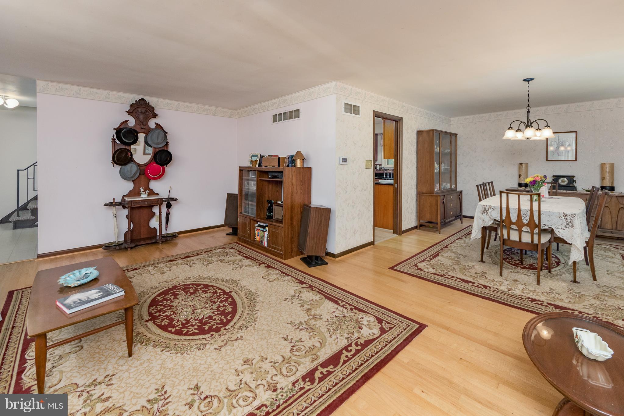 542 Maywood Road York, PA 17402 - Photo 8 of 48 Large living room open to the dining room