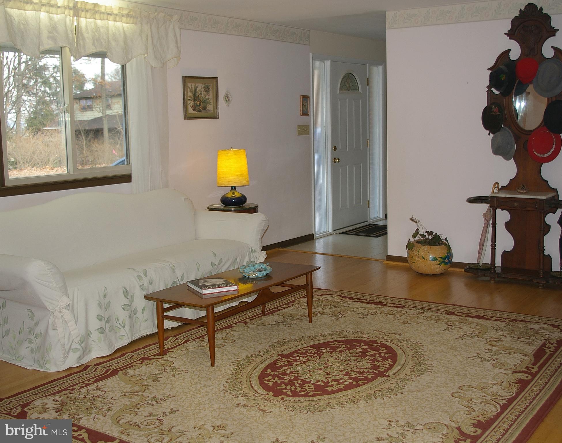 542 Maywood Road York, PA 17402 - Photo 9 of 48 Gallery Image 9
