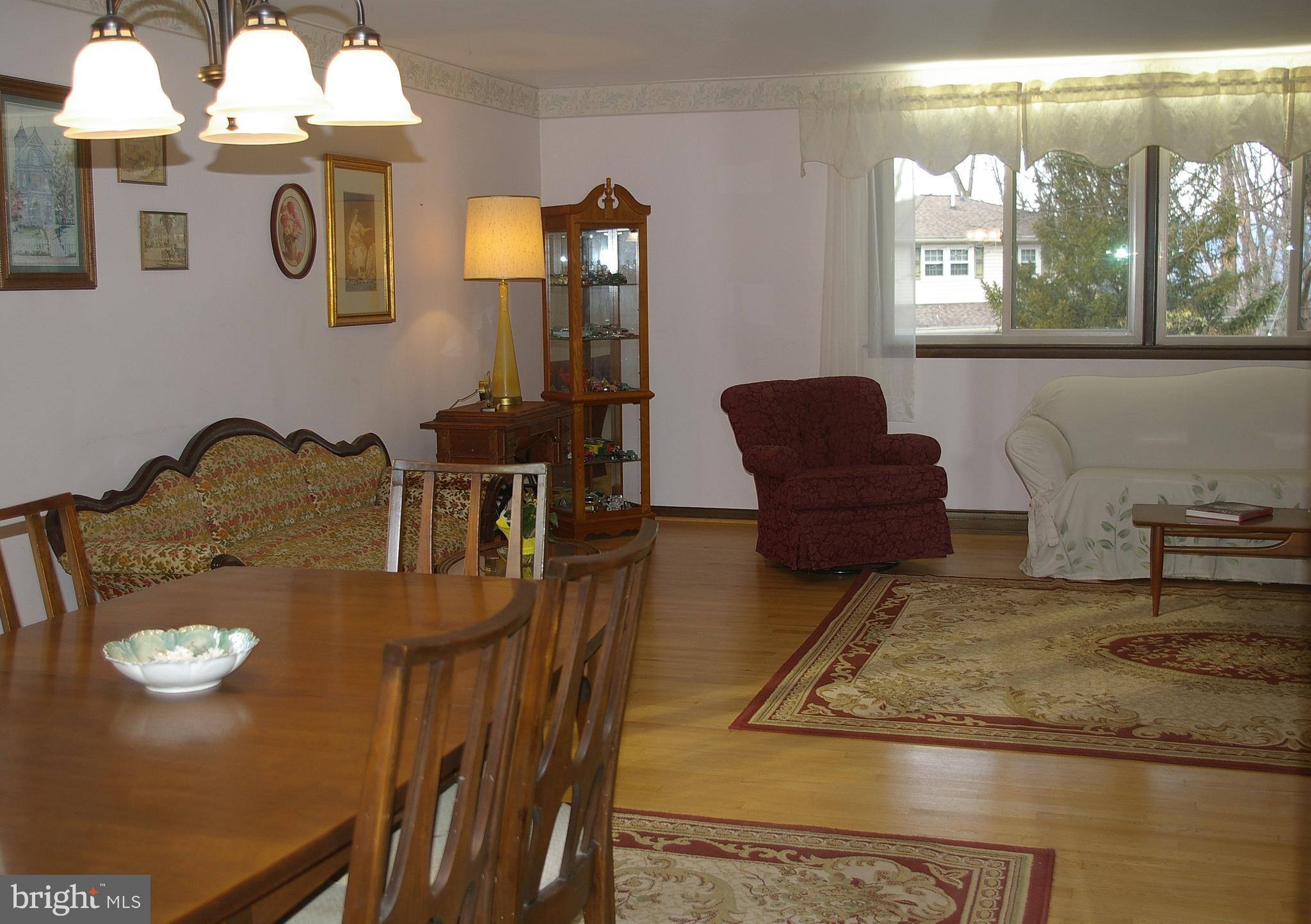 542 Maywood Road York, PA 17402 - Photo 10 of 48 Gallery Image 10