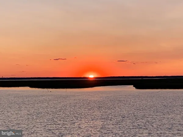 $1,599,000 | 916 North Shore Drive, Brigantine, NJ 08203