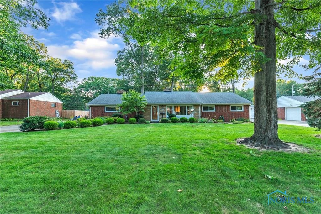 5161 Pawnee Road Toledo, OH 43613 - Photo 1 of 50 Gallery Image 1
