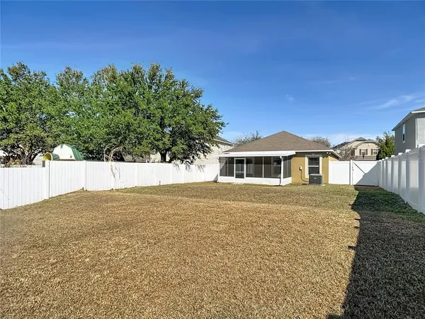 $289,900 | 13221 Waterford Castle Drive, Dade City, FL 33525