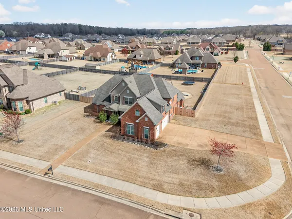 $589,900 | 1052 Aquila Circle North, Olive Branch, MS 38654